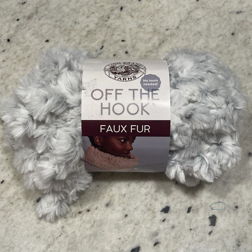 Lion Brand FAUX FUR CHINCHILLA Hand Knitting Yarn OFF THE HOOK 7oz New